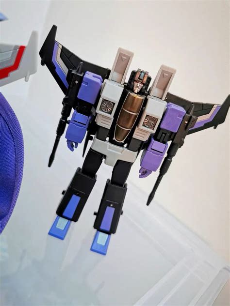 Understanding the Role of the Magical Square Starscream in the Transformers Universe